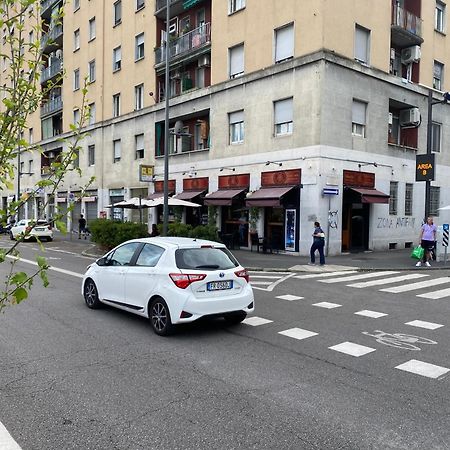 Bnb Milano Dipinta Di Blu Экстерьер фото